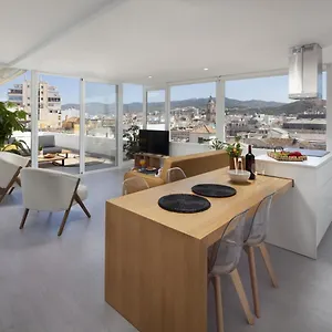 https://inmalaga-penthouse-atarazanas.1costadelsol.com